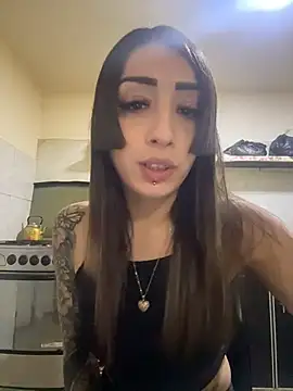 Dulce-Luci online show from June 2026 07:01:02 PM