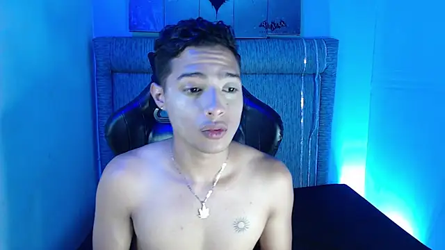Yuztin little  online show from June 2026 08:20:02 PM