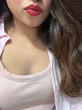 Snapshot of Yours_riya11 chatting on June 2026 04:15:01 AM Yours riya11 online show from June 2026 04:15:01 AM