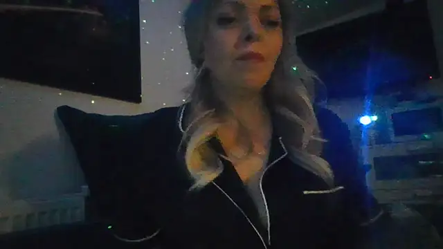 BellaaKiss online show from June 2026 01:50:02 AM