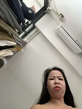 Snapshot of honghong_mother chatting on June 2026 11:16:02 PM honghong mother online show from June 2026 11:16:02 PM