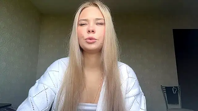 Cary blonde online show from June 2026 05:19:02 AM