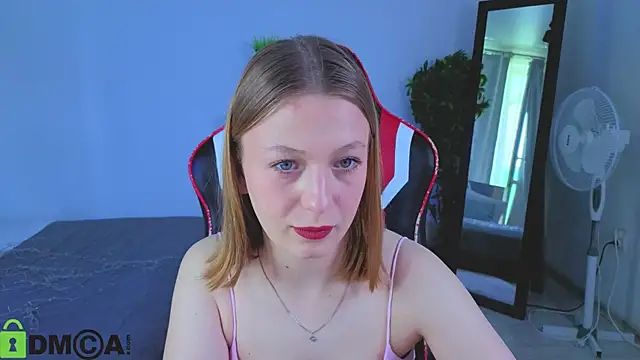 BeatriceLoven online show from June 2026 07:35:01 AM