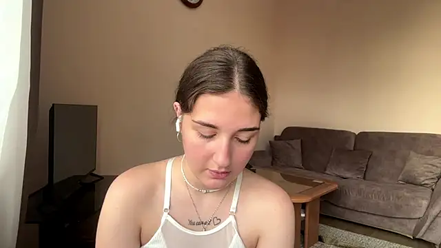 Snapshot of AnnaMaccoil chatting on June 2026 02:28:01 PM AnnaMaccoil online show from June 2026 02:28:01 PM