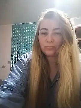 Snapshot of AngelWhite008 chatting on July 2026 09:28:02 PM AngelWhite008 online show from July 2026 09:28:02 PM