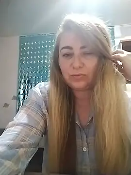 Snapshot of AngelWhite008 chatting on July 2026 09:31:02 PM AngelWhite008 online show from July 2026 09:31:02 PM