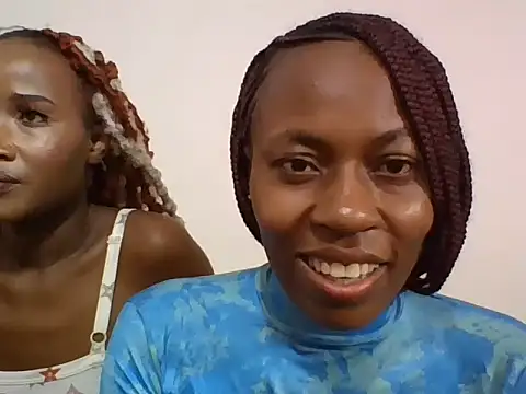 Snapshot of Cutie_blondiey chatting on July 2026 12:24:01 AM Cutie blondiey online show from July 2026 12:24:01 AM