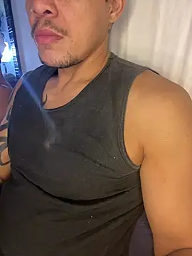 Snapshot of Tatuadomoreno23cm chatting on July 2026 12:08:02 PM Tatuadomoreno23cm online show from July 2026 12:08:02 PM