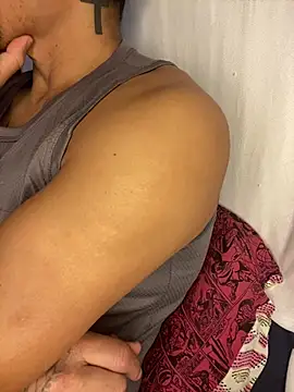Snapshot of Tatuadomoreno23cm chatting on July 2026 12:45:02 PM Tatuadomoreno23cm online show from July 2026 12:45:02 PM