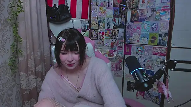 Snapshot of honeycelestia chatting on June 2026 05:30:02 PM honeycelestia online show from June 2026 05:30:02 PM
