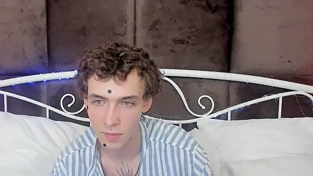 Snapshot of Jacob_Davidson chatting on June 2026 06:09:01 AM Jacob Davidson online show from June 2026 06:09:01 AM