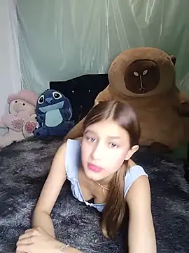 Zoehoney 18 online show from June 2026 04:12:02 AM