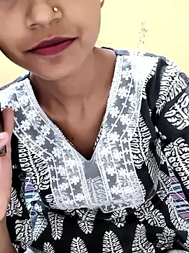 Hotty Ishu online show from June 2026 01:48:02 PM