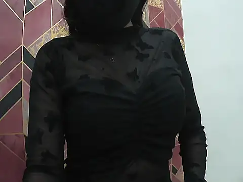 Hot-Roshni online show from June 2026 05:46:01 PM