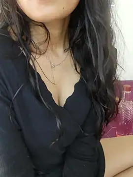 Snapshot of Hot-Roshni chatting on July 2026 10:35:01 AM Hot-Roshni online show from July 2026 10:35:01 AM