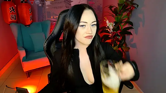 DarinaCaramel online show from June 2026 01:47:01 PM