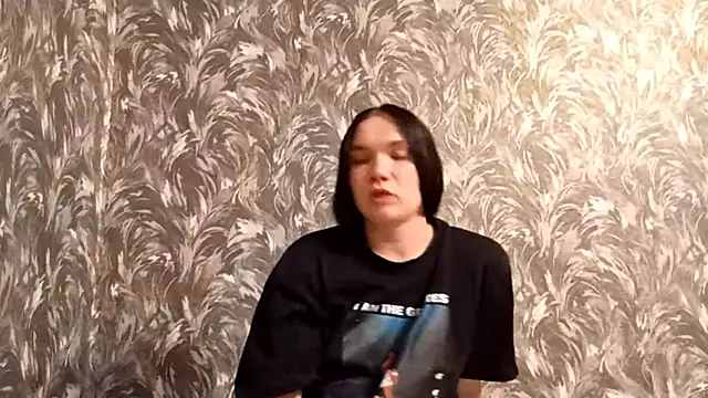 PhyllisMackert online show from June 2026 07:25:01 PM