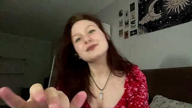 Snapshot of LoiseLovetto chatting on June 2026 05:24:02 PM LoiseLovetto online show from June 2026 05:24:02 PM