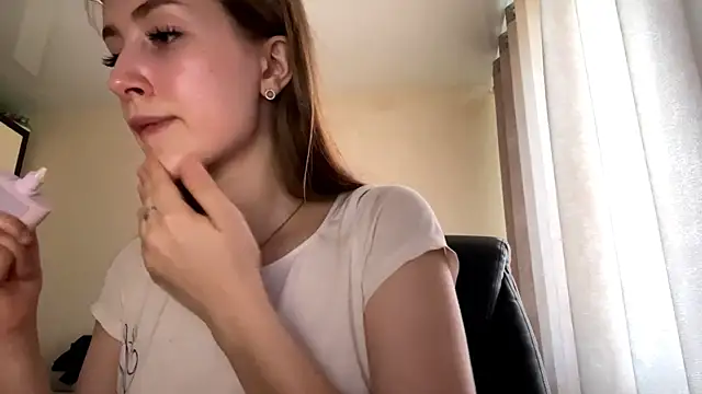 Kitty M0rphes online show from August 2026 10:25:01 AM