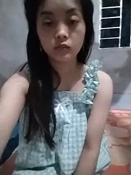 Snapshot of Traem-12 chatting on June 2026 10:02:01 PM Traem-12 online show from June 2026 10:02:01 PM