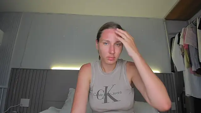 SofiClimbing online show from February 2026 11:00:02 AM