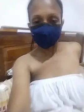 Snapshot of slfuncouple chatting on July 2026 01:43:02 PM slfuncouple online show from July 2026 01:43:02 PM
