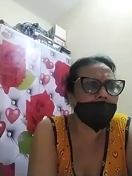 chatterjeesayani567 online show from June 2026 06:32:02 PM