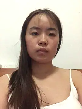 Snapshot of YiYi5520 chatting on June 2026 04:18:01 PM YiYi5520 online show from June 2026 04:18:01 PM