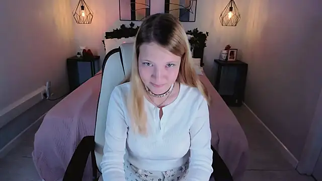 anita Hitteys online show from July 2026 09:01:02 AM