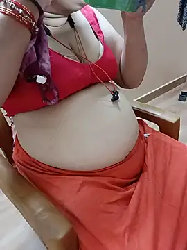 Snapshot of silky_rose29 chatting on July 2026 03:45:02 PM silky rose29 online show from July 2026 03:45:02 PM