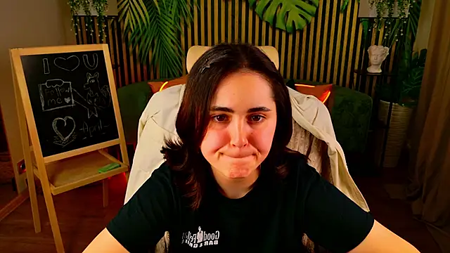 Snapshot of AprilMunoz chatting on June 2026 10:18:02 AM AprilMunoz online show from June 2026 10:18:02 AM