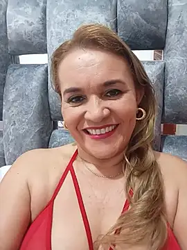 Snapshot of Sara_hilton02 chatting on June 2026 01:15:01 PM Sara hilton02 online show from June 2026 01:15:01 PM