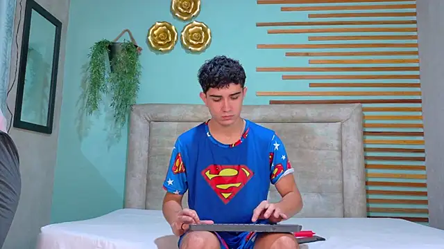 aalejo gray online show from June 2026 06:57:01 PM