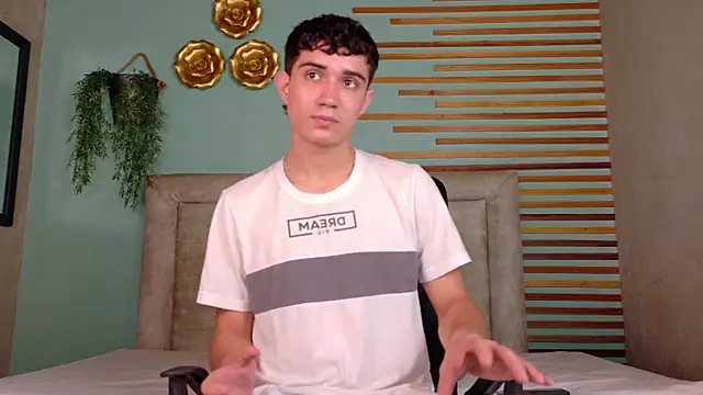 aalejo gray online show from June 2026 07:29:01 PM