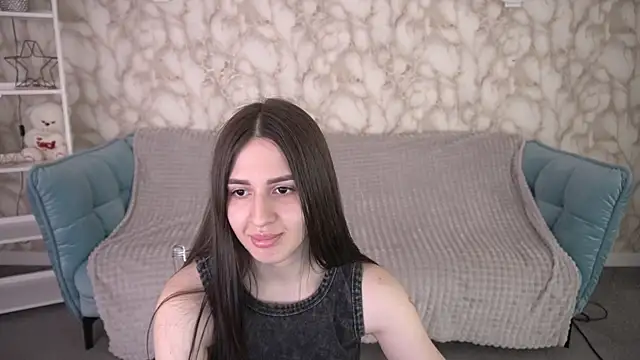AlesiaDessmond online show from June 2026 07:07:01 PM