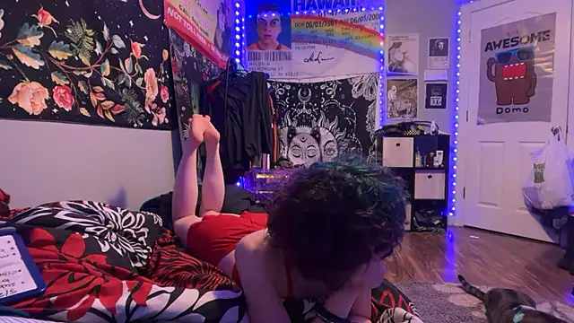 Snapshot of petitewhitebaee chatting on June 2026 05:32:02 AM petitewhitebaee online show from June 2026 05:32:02 AM