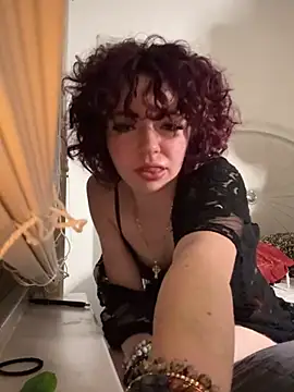 Snapshot of petitewhitebaee chatting on July 2026 05:24:01 AM petitewhitebaee online show from July 2026 05:24:01 AM