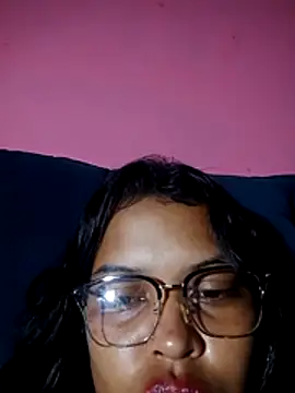 Snapshot of Silmara21 chatting on June 2026 04:07:02 AM Silmara21 online show from June 2026 04:07:02 AM