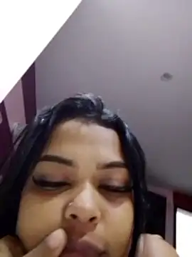 Snapshot of Silmara21 chatting on June 2026 10:57:01 PM Silmara21 online show from June 2026 10:57:01 PM