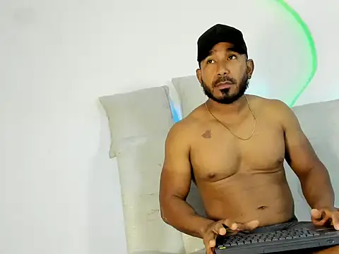 Snapshot of LeoCarter_ chatting on June 2026 01:06:02 PM LeoCarter online show from June 2026 01:06:02 PM
