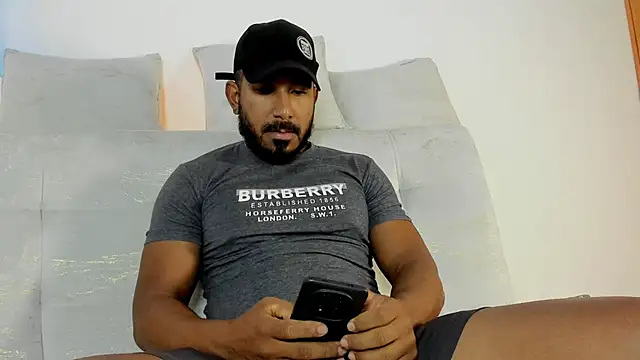 Snapshot of LeoCarter_ chatting on June 2026 01:01:01 PM LeoCarter online show from June 2026 01:01:01 PM