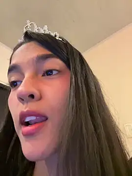 mia honeyy  online show from June 2026 02:28:02 AM