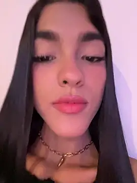 mia honeyy  online show from June 2026 04:46:02 AM