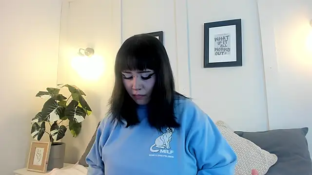 annyy catt online show from June 2026 03:38:02 AM