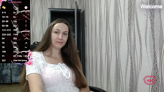 Snapshot of Yevgeshka-Milashka chatting on September 2025 05:07:01 AM Yevgeshka-Milashka online show from September 2025 05:07:01 AM
