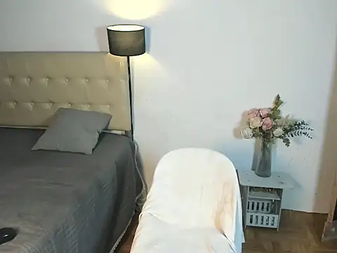 Snapshot of YourladyLia_ chatting on July 2026 01:59:02 AM YourladyLia online show from July 2026 01:59:02 AM