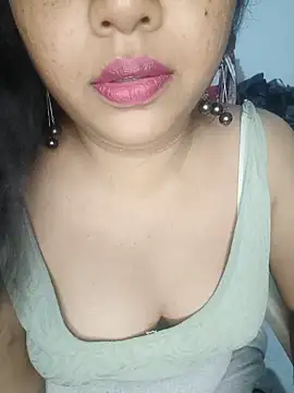 Snapshot of Baby_g77 chatting on June 2026 06:18:02 PM Baby g77 online show from June 2026 06:18:02 PM