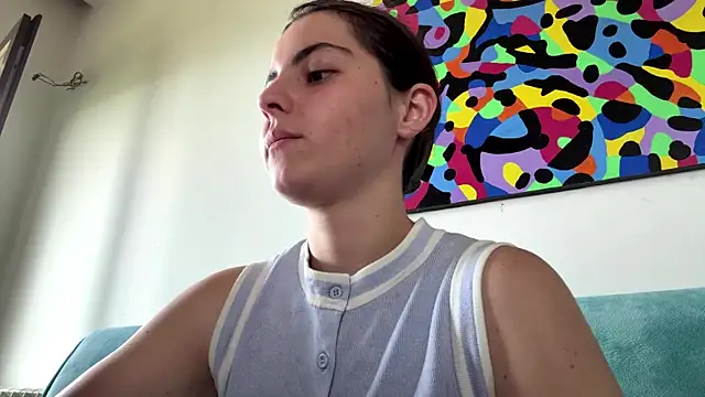 Snapshot of MarisaKomar chatting on June 2026 09:13:01 AM MarisaKomar online show from June 2026 09:13:01 AM