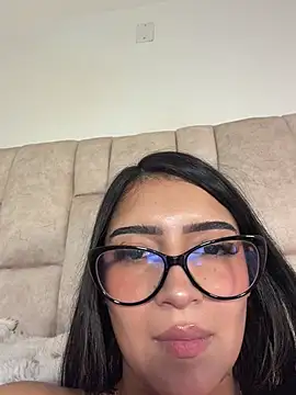 Snapshot of Nicolegh_ chatting on July 2026 01:58:33 AM Nicolegh online show from July 2026 01:58:33 AM