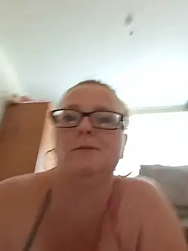 Naughtybutnicedaisy online show from July 2026 04:09:01 PM